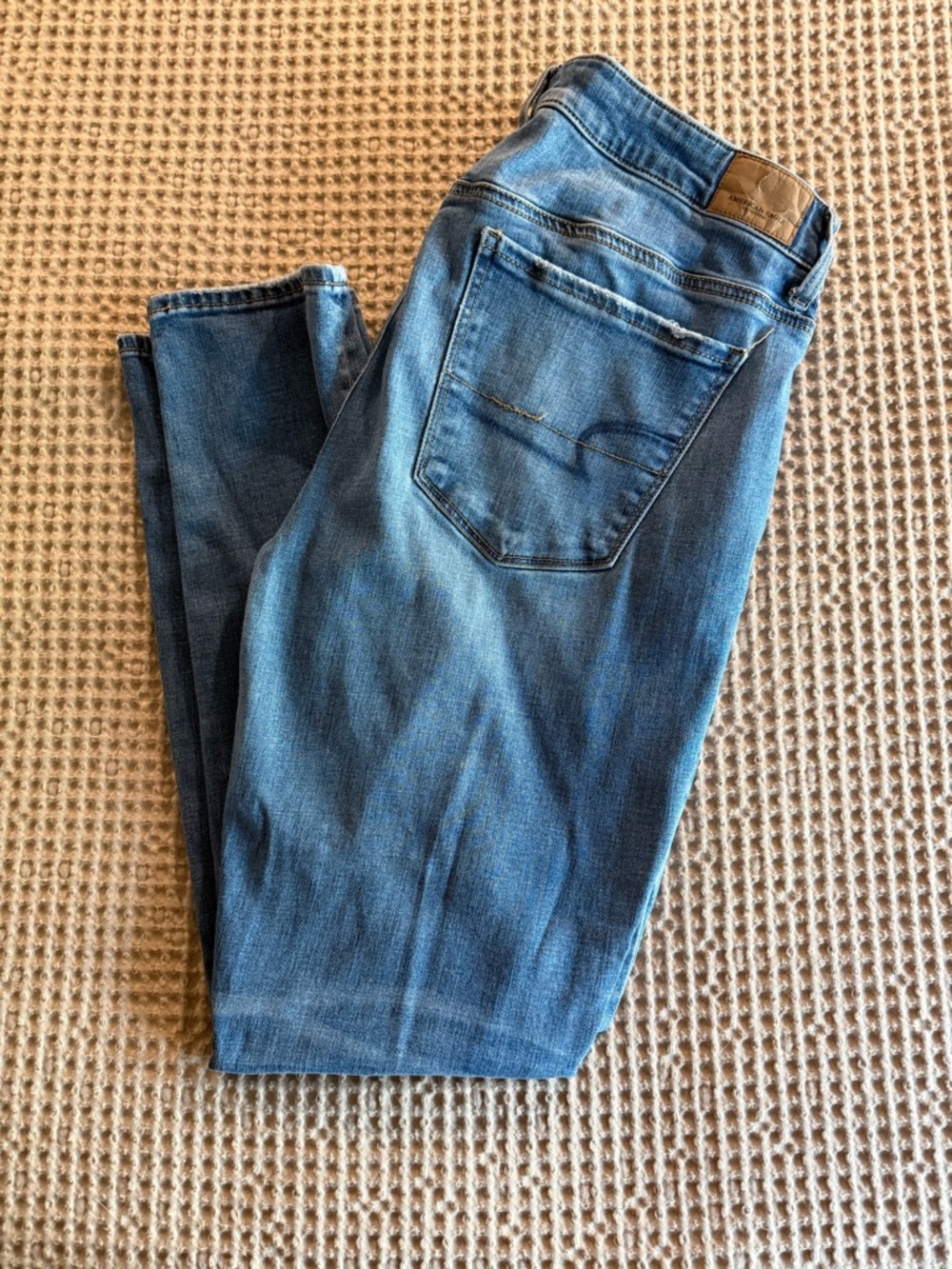 American Eagle Outfitters Women’s Skinny Jeans - Medium Blue Wash